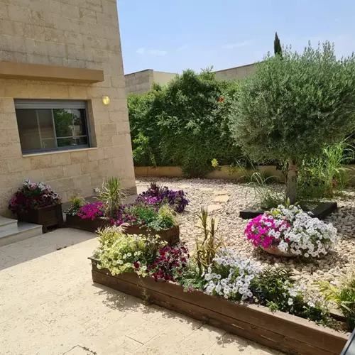 עיצוב ושדרוג גינה פרטית